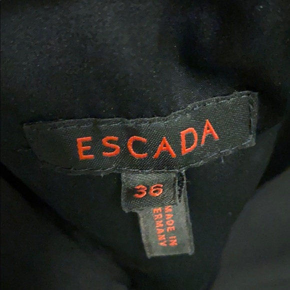 ESCADA - Picture 6 of 6